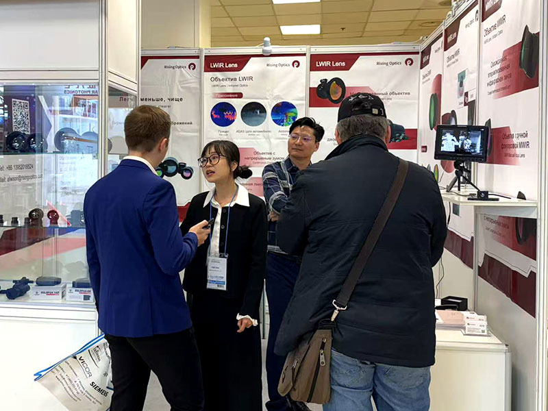 Russian-Photonics-Exhibition.3